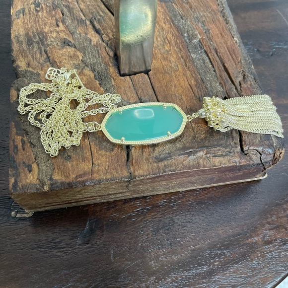 NWOT Kendra Scott Gold Rayne Necklace in Chalcedony! - Picture 6 of 7